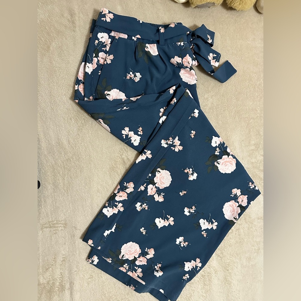 Torrid Palazzo Pant, Blue Floral, Size 3